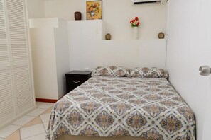 2 quartos, ferros/tábuas de passar roupa, Wi-Fi de cortesia