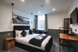 Standard Double Room | Iron/ironing board, free WiFi, bed sheets