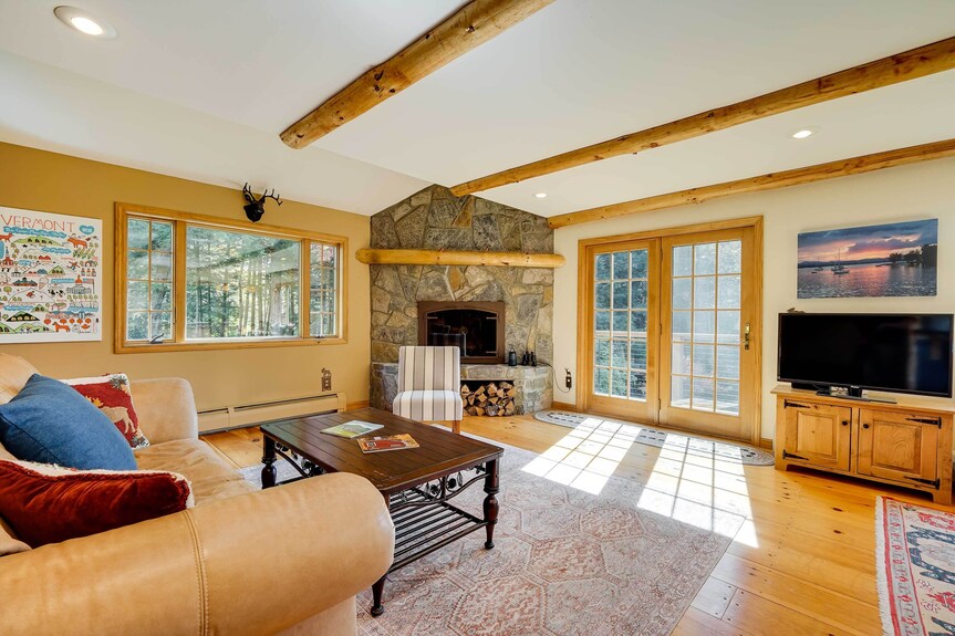 Winhall Home W/ Deck + Views, 6 Mi To Ski Slopes! - Stratton Mountain, VT
