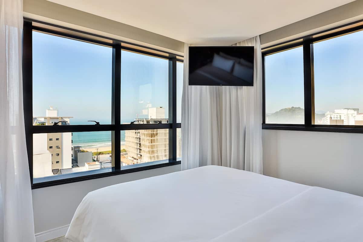 1 bedroom, minibar, in-room safe, free WiFi