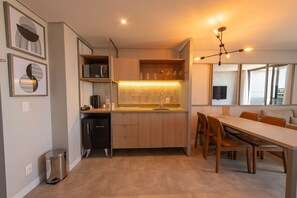 Chambre Familiale | Cuisine privée