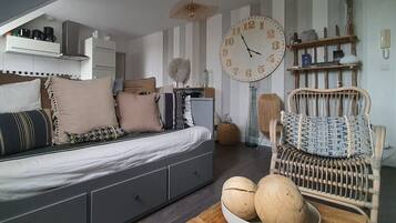 2 chambres, fer et planche à repasser, lit parapluie, Wi-Fi gratuit