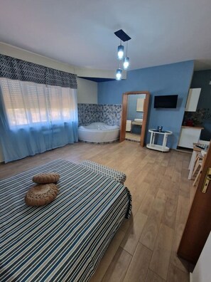 1 Schlafzimmer, Bügeleisen/Bügelbrett, Reisekinderbett, kostenloses WLAN