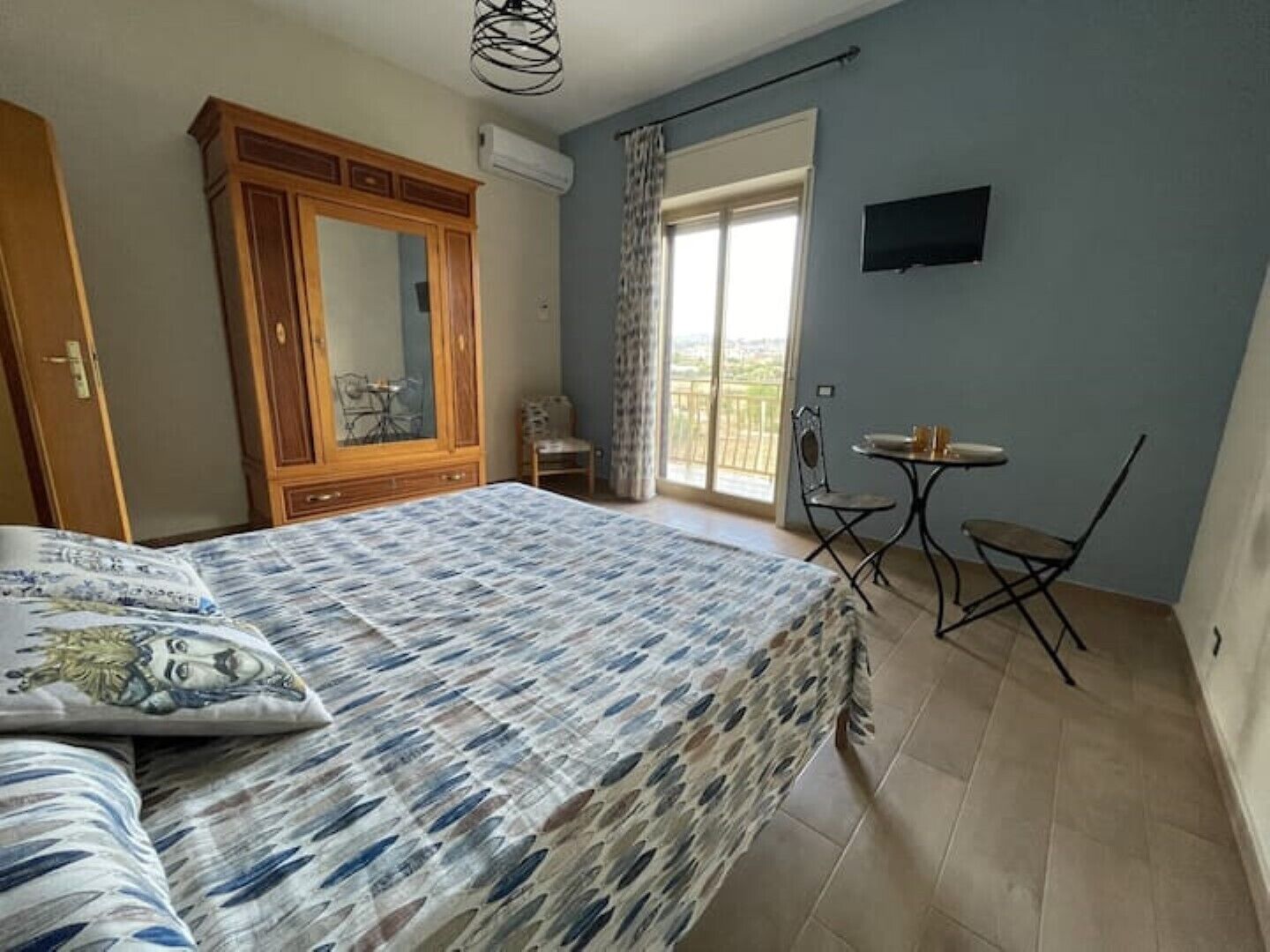 1 bedroom, iron/ironing board, travel crib, free WiFi