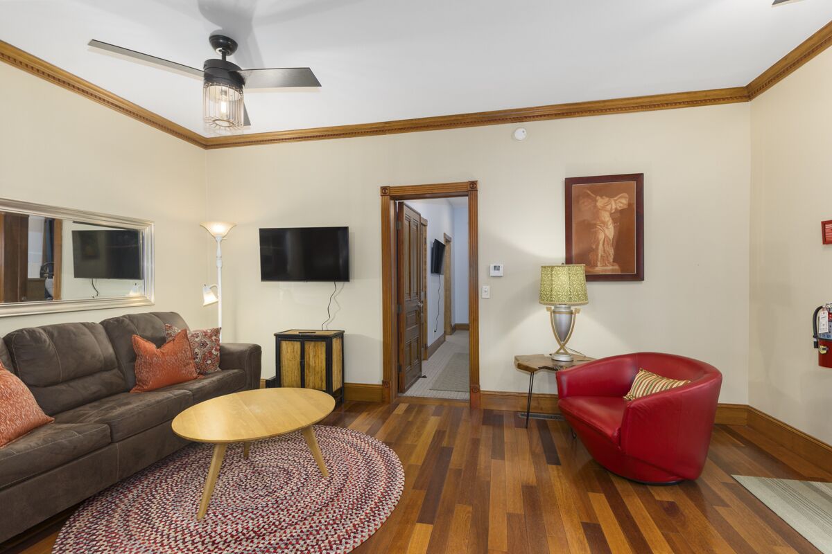 Condo In The Heart Of Douglas - Chef's Kitchen - Douglas, MI