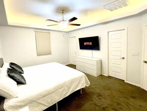 3 Schlafzimmer, Schreibtisch, Bügeleisen/Bügelbrett, kostenloses WLAN