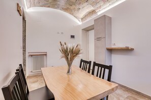 Dining - ROMARINA. (Roma)