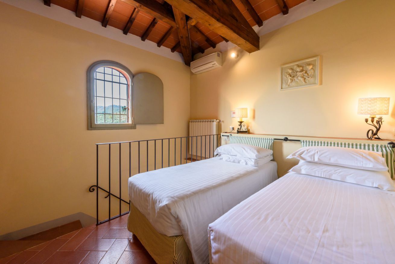 10 chambres, fer et planche à repasser, Wi-Fi, draps fournis