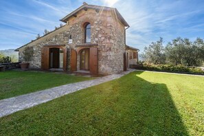 Exterior - Villa Merlaia by MMega (Rignano sull'Arno)