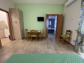 2 bedrooms, iron/ironing board, travel crib, free WiFi - Namastè Apartments Kafa (Villaggio Mosè)