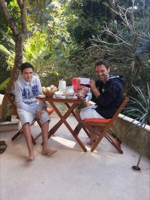 Outdoor dining - Within the World's Largest Urban Forest (Tijuca Rio de Janeiro)