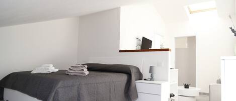 1 室のベッドルーム、インターネット