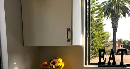 Safe & Sunny Spacious 4BR 2BA w/Lg Patio Perfect of Families,Friends or Business