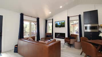 Smart TV y chimenea