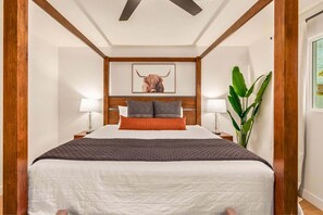 4 bedrooms, desk, iron/ironing board, travel crib - Old Town Getaway Heated Pool, Spa, Gym, Game Room! (Scottsdale)