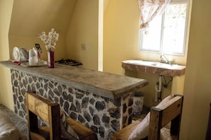 Private kitchen - Refugio Cariguana  (El Valle de Anton)