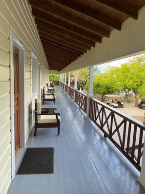 Exterior - Eastern Harbor Resort (Isla de Utila)