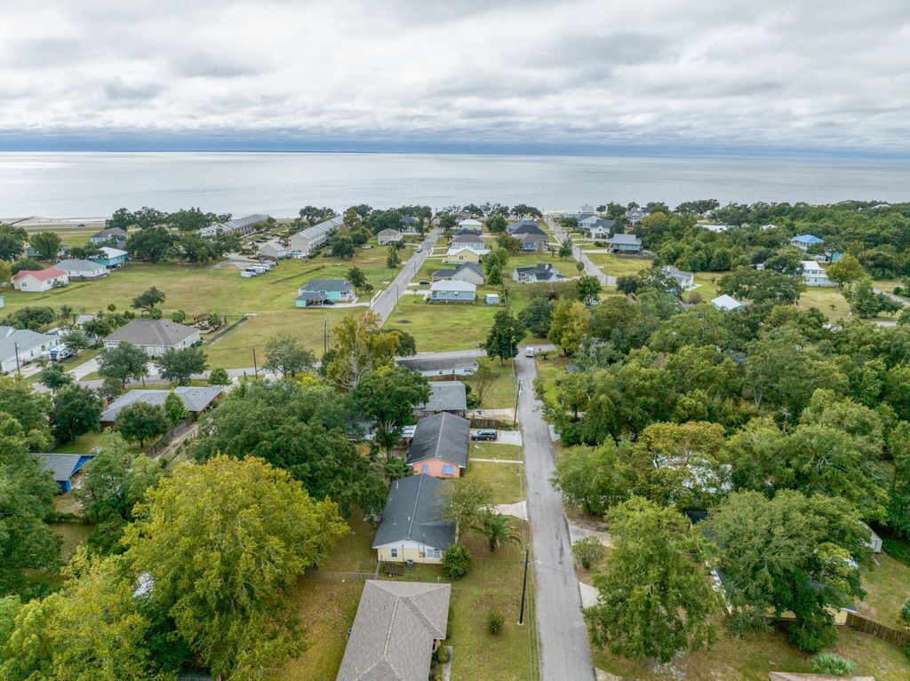 Roughly a block from the beach and a mile from downtown!