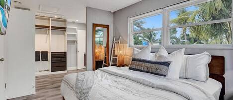 3 chambres, fer et planche à repasser, lit parapluie, Wi-Fi