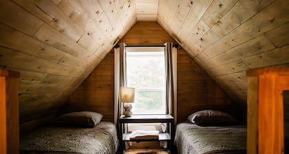 Portage Lakeside Cabins, The Moose Shed