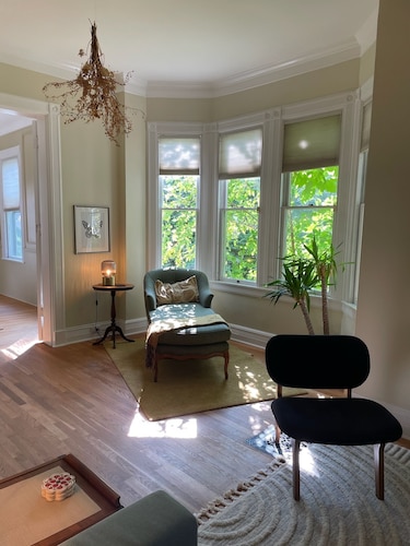 Tranquil Victorian on Charming Street
