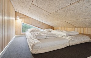 5 camere, culla da viaggio, Wi-Fi gratuito