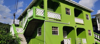 BQKG's Inn Apartment B. Only 15 minutes away from Marigot Bay and Castries!