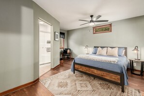 2 bedrooms, free WiFi, bed sheets, wheelchair access