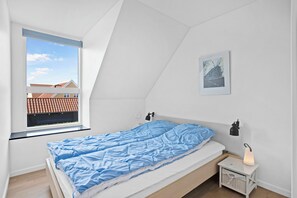 3 chambres, fer et planche à repasser, accès au Wi-Fi (inclus)