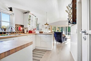 Interior - Lovely cottage in Hals, 250 m to the beach (Hals)