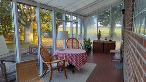 Outdoor dining - Great apartment at Guldbjerghus incl consumption (Bogense)