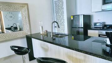 Fridge, microwave, oven, stovetop