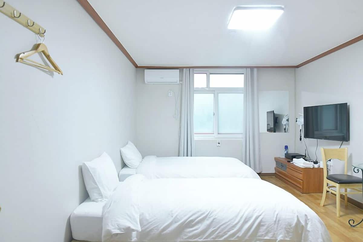 Chambre avec lits jumeaux (A)