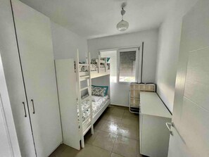 Apartment, 2 Bedrooms, Balcony, City View | 3 bedrooms, soundproofing