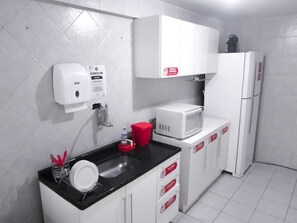 烤箱、搅拌机、烤盘、厨具/餐具