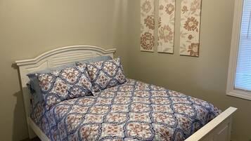 2 soveværelser, skrivebord, strygejern/strygebræt, gratis Wi-Fi