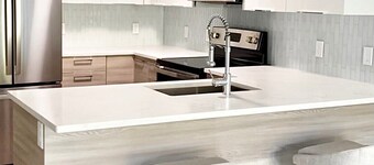 Luxury 2 Bedroom Furnished Apartment in Heart of Quincy