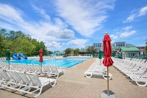 حمّام سباحة خارجي، حمّام سباحة مُدفَّأ