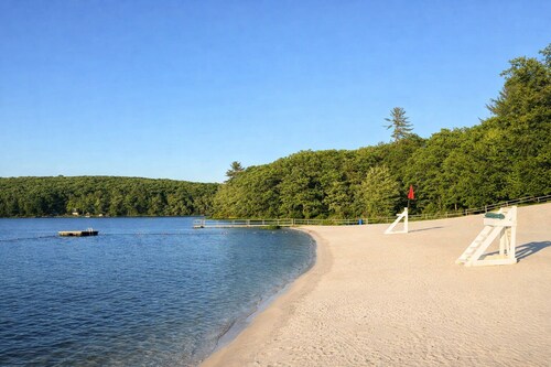 Spacious, Modern, Cozy Duplex