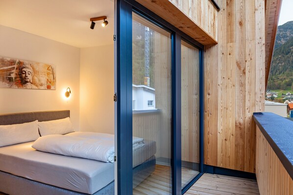 1 bedroom, free WiFi, bed sheets - Apartment 'Bens Auszeit Top 6' with Mountain View, Balcony and Wi-Fi (Umhausen)