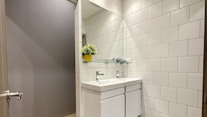 Bathroom - Liou Ho 911 B&B (Kaohsiung)