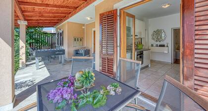 Coastal Paradise Villa with Pool, Sveti Filip i Jakov, Croatia