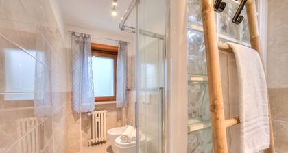 Appartamento 7 Bello Mountain View, Sauze d'Oulx, Italy