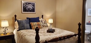 4 Schlafzimmer, Zimmersafe, Schreibtisch, Bügeleisen/Bügelbrett