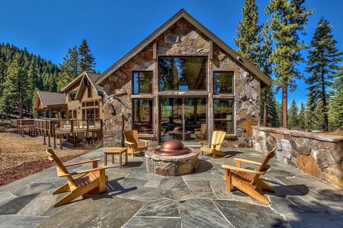Glades @Northstar: Après Ski-in/Ski-Out Estate, 10,600sf, 10Br/11.5 Ba, 22 Guests, Air Conditioning
