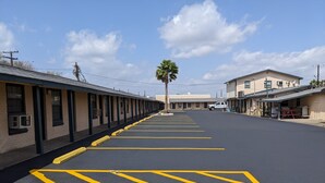 Exterior - Economy Inn Kingsville (Kingsville)