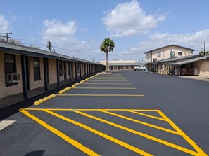 Exterior - Economy Inn Kingsville (Kingsville)