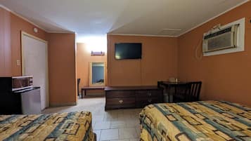 Basic Room | Meja, Wi-fi percuma, cadar katil