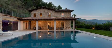 Villa | 4 Schlafzimmer