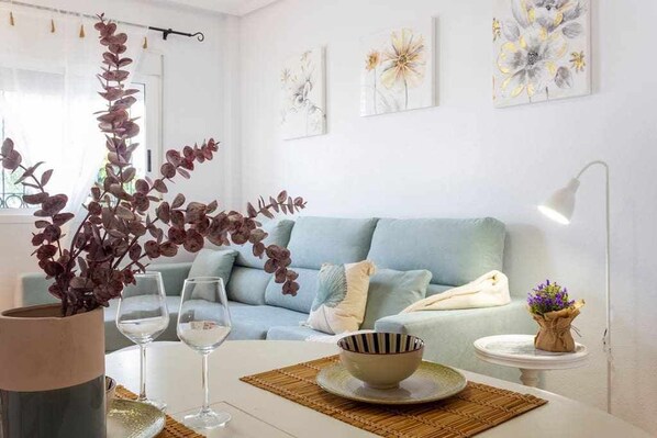 TV - Bungalow Pink Punta Prima (Punta Prima)